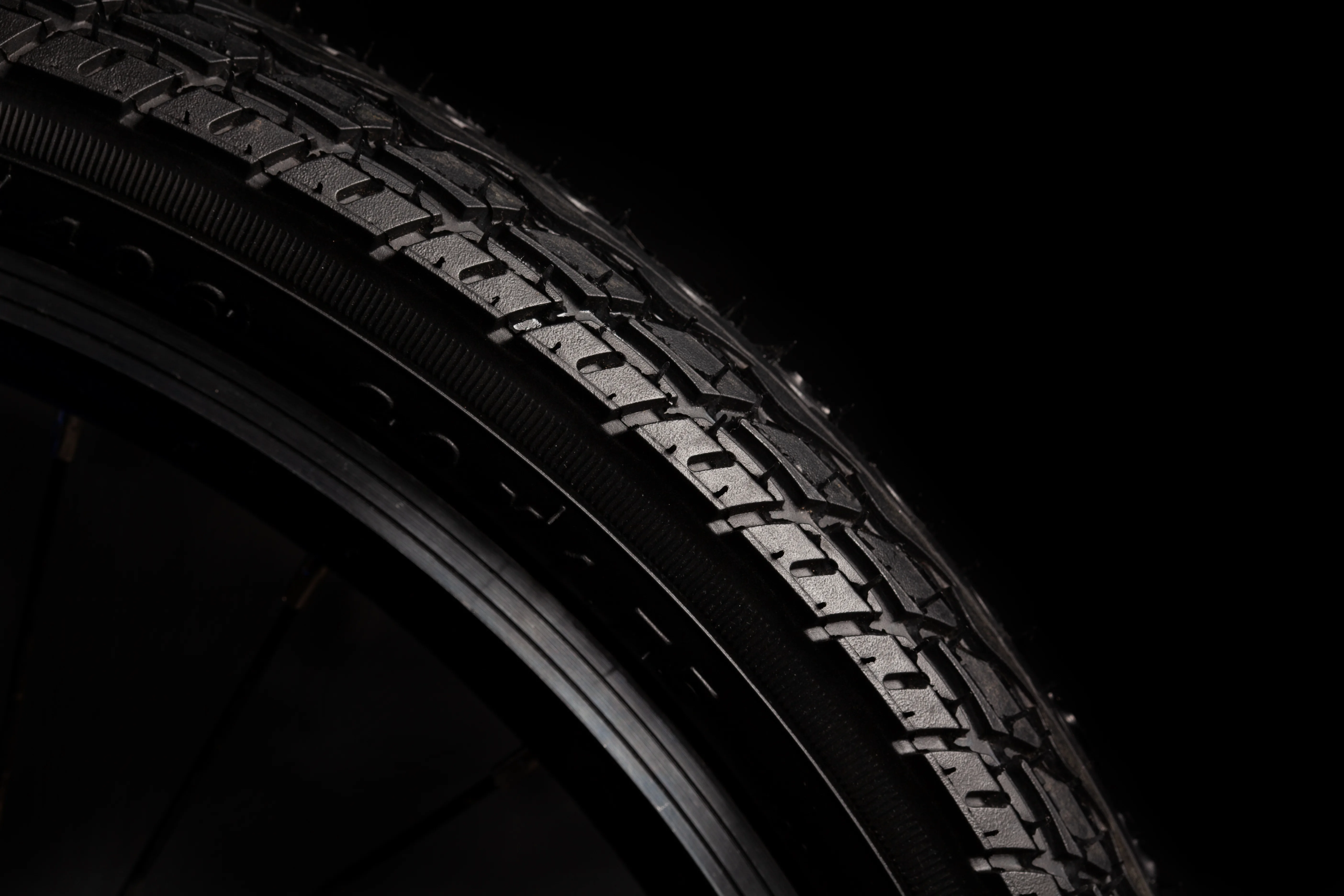 Tyre tread